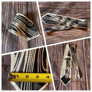 ENRICO CAPUCCI Mens Tie